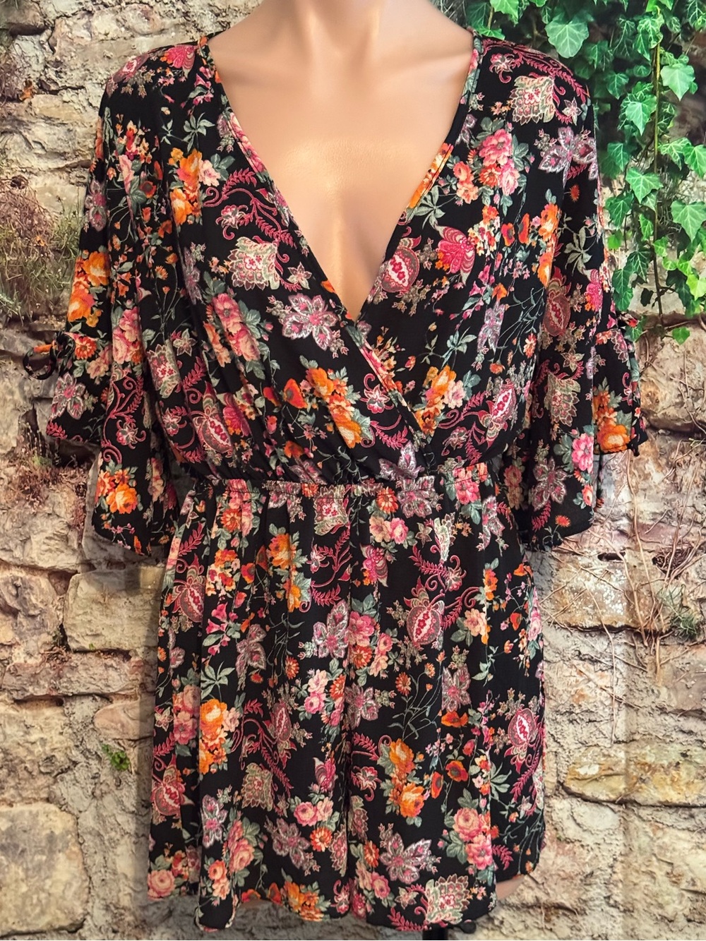 Pretty Black Floral Kimono Style Surplice Fluttery Sleeve summer Romper